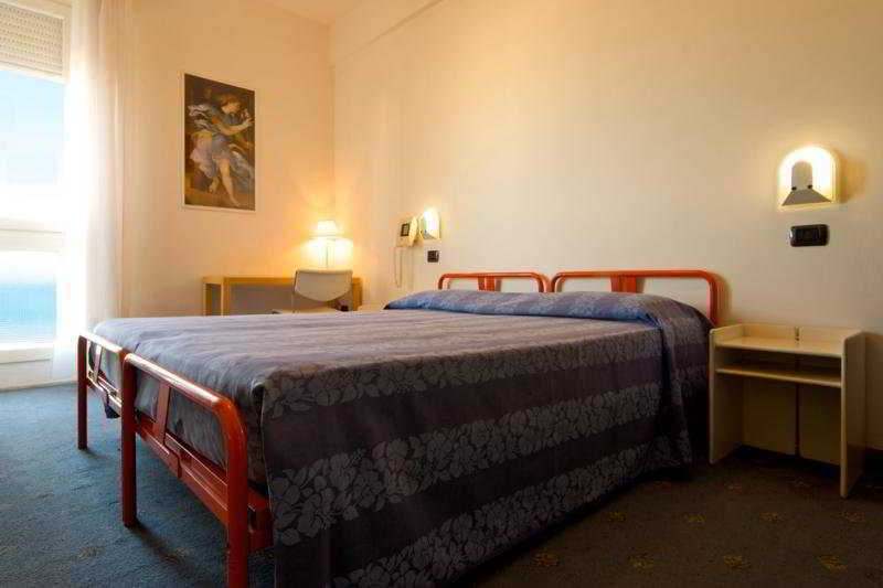 Hotel Nettuno Pesaro Eksteriør bilde