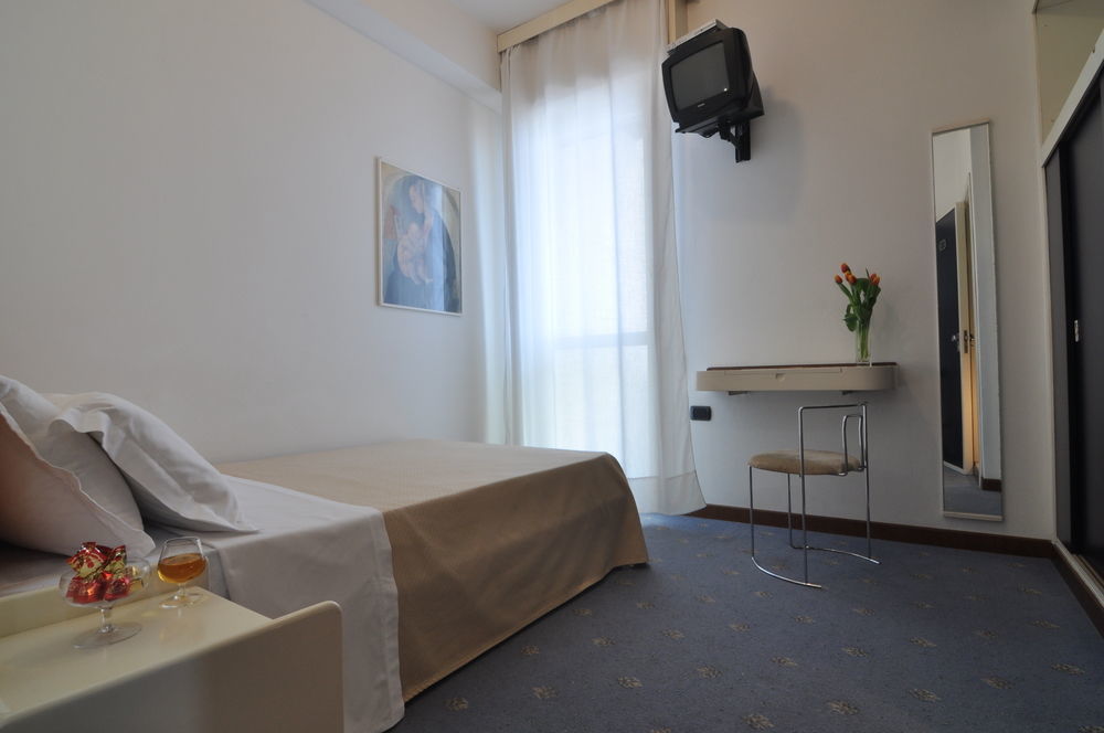 Hotel Nettuno Pesaro Eksteriør bilde