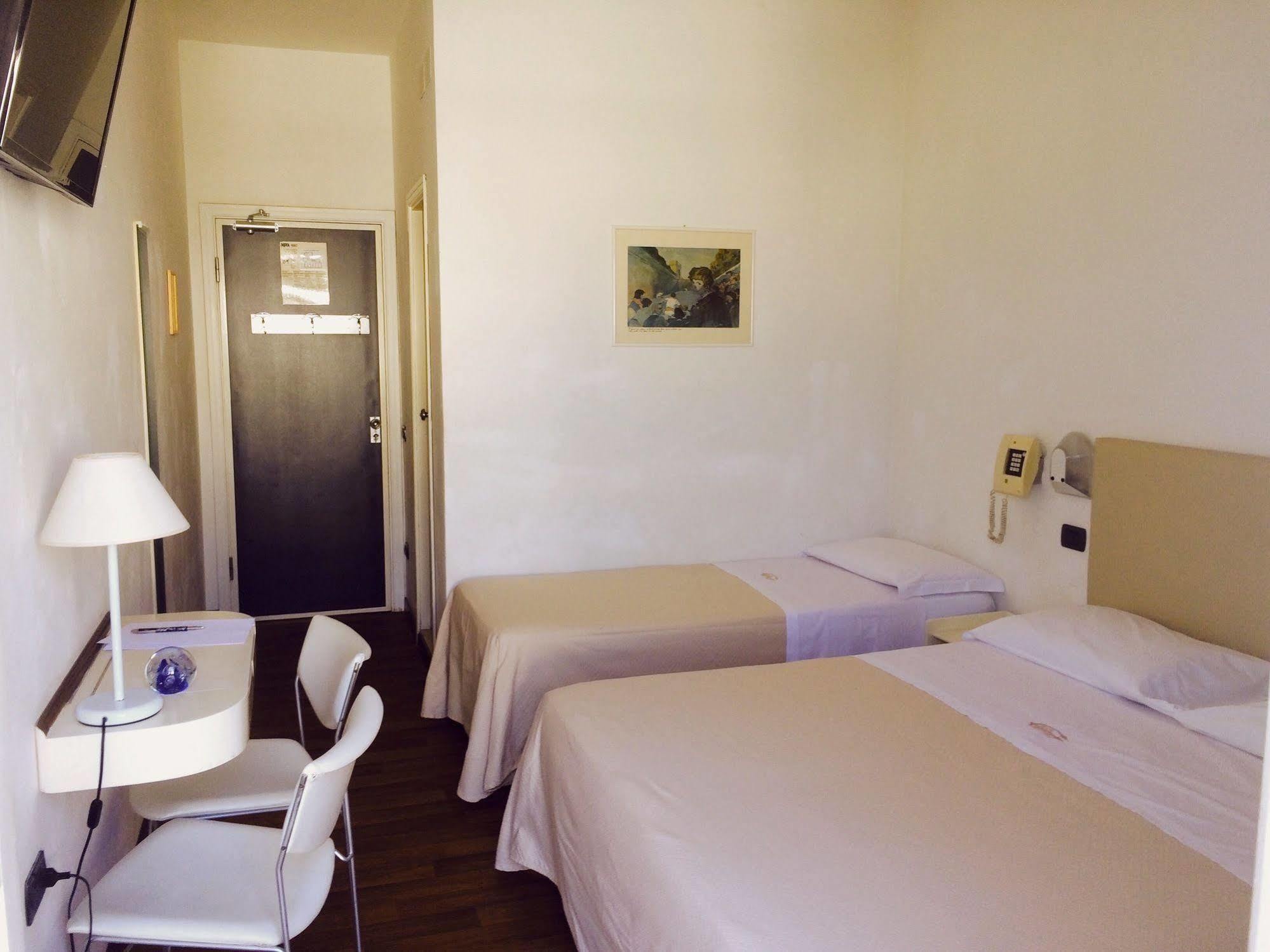 Hotel Nettuno Pesaro Eksteriør bilde