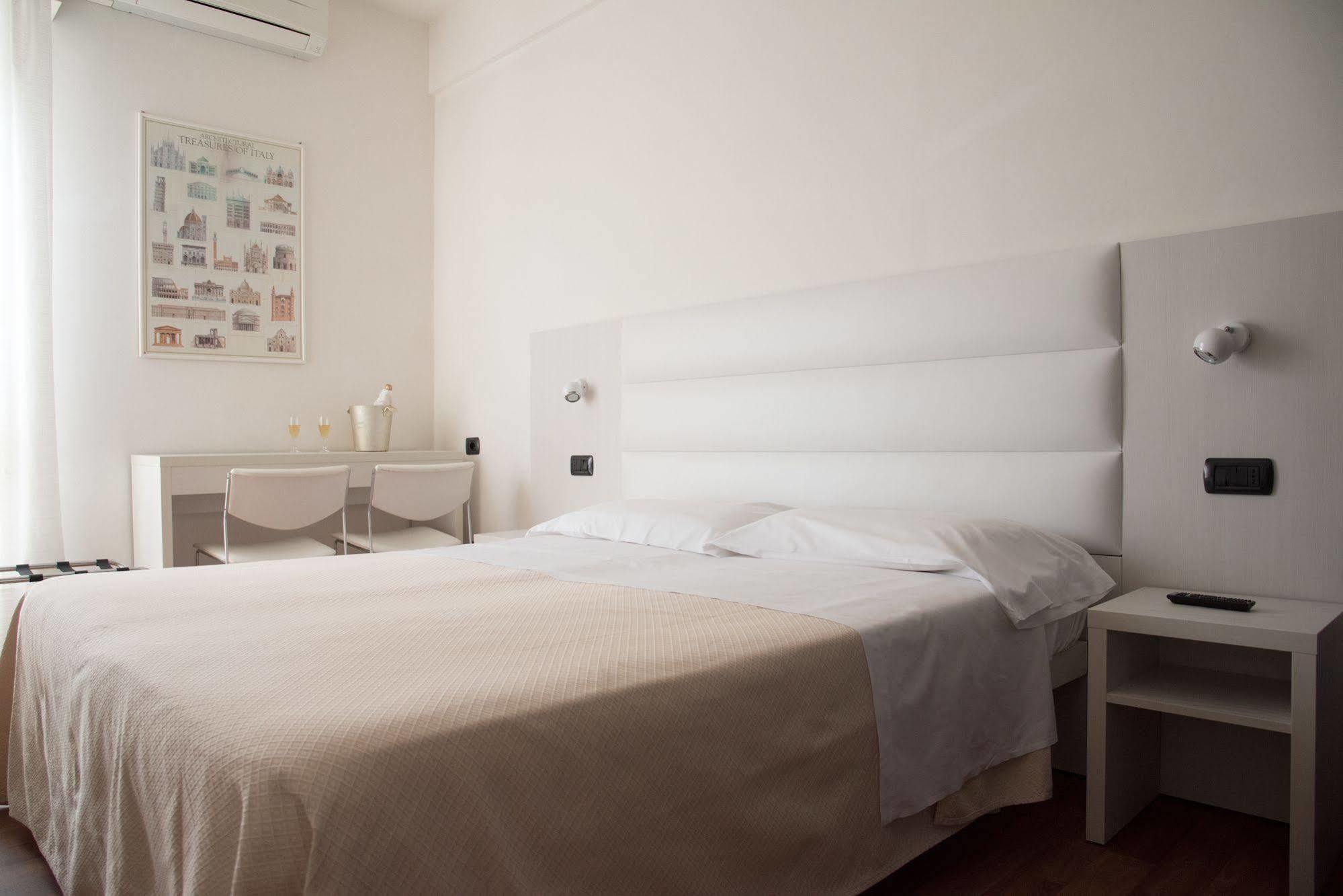 Hotel Nettuno Pesaro Eksteriør bilde