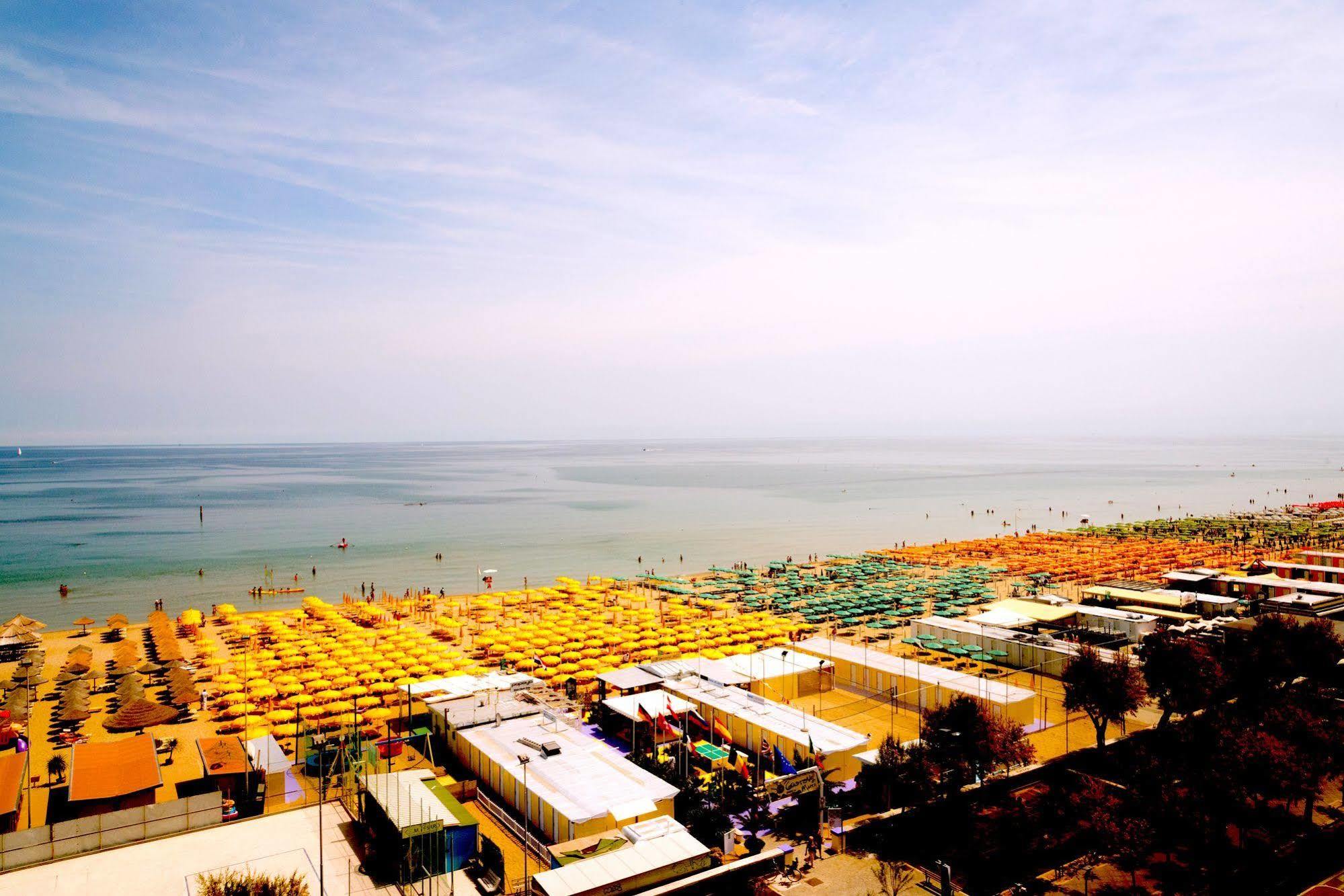 Hotel Nettuno Pesaro Eksteriør bilde