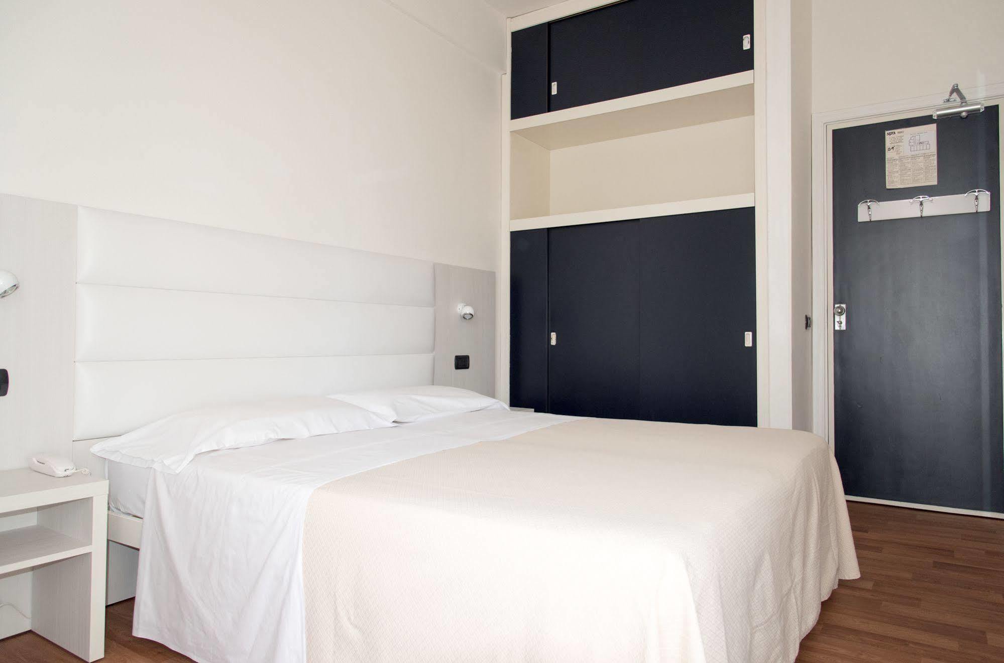 Hotel Nettuno Pesaro Eksteriør bilde